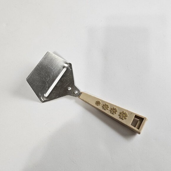 Vintage Travco Cheese Slicer Vegetable Peeler w/ Daisies Retro Kitchen Utensil - Picture 11 of 15